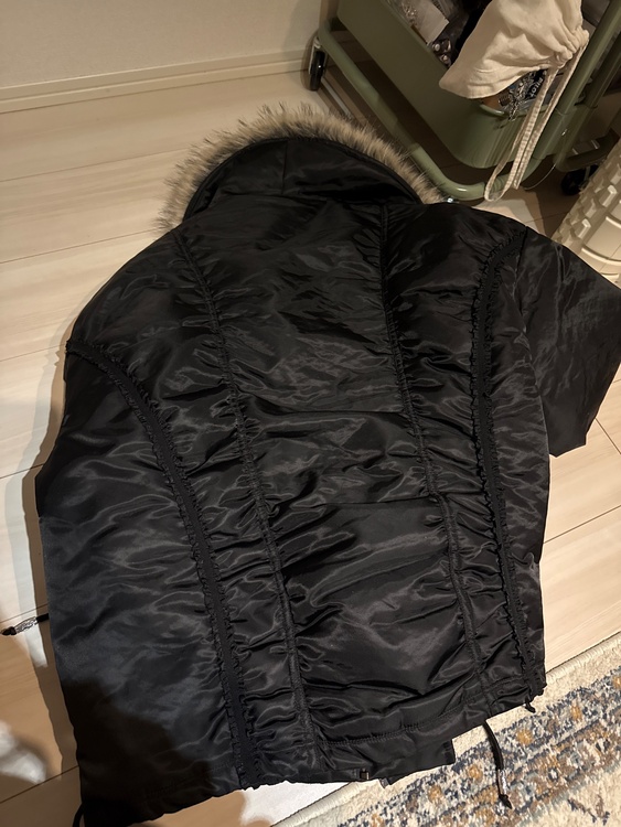 threetimes Hug fur jacket（古着・ファッション）の商品画像 - 査定依頼日：2025年12月26日 - 最高査定価格：100,000円