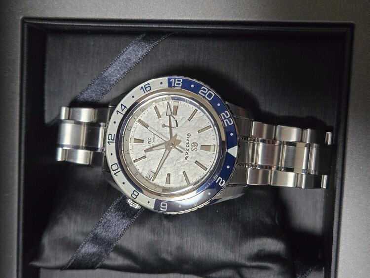 グランドセイコー Grand Seiko スポーツコレクション スプリングドライ（高級時計）の商品画像 - 査定依頼日：2025年9月26日 - 最高査定価格：800,000円