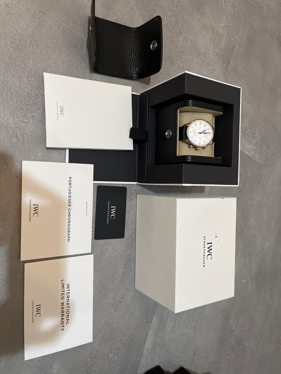 IWC ポルトギーゼ IW37160（高級時計）の商品画像 - 査定依頼日：2025年9月20日 - 最高査定価格：720,000円