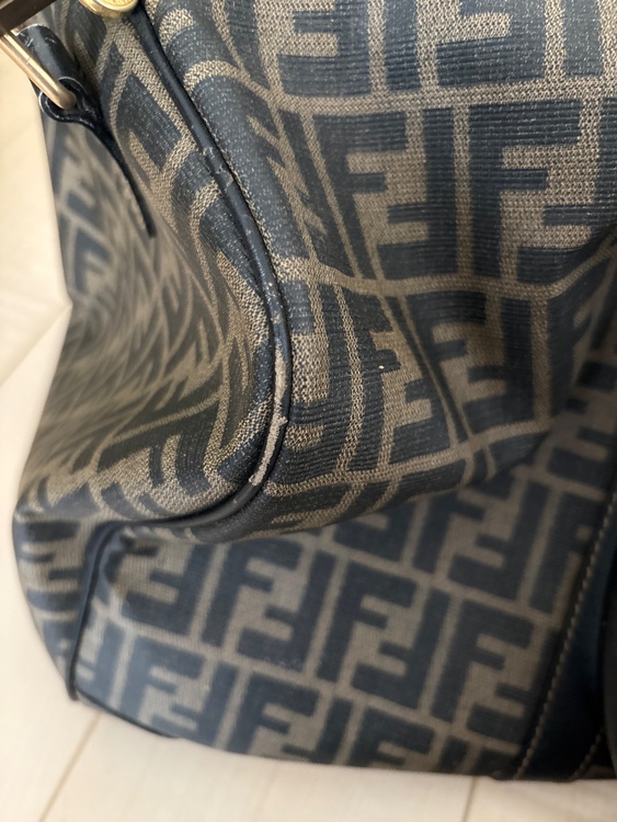 フェンディ（ブランドバッグ）の商品画像 - 査定依頼日：2026年9月11日 - 最高査定価格：35,000円