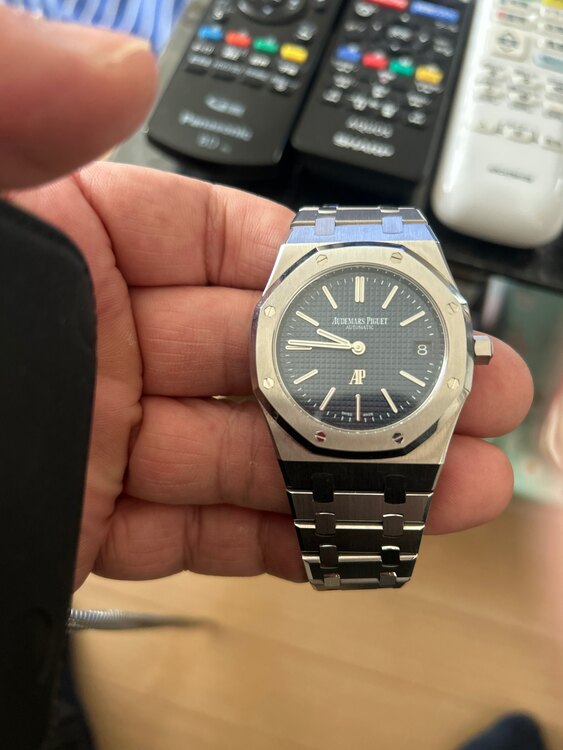 オーデマピゲ ロイヤルオーク （高級時計）の商品画像 - 査定依頼日：2025年3月8日 - 最高査定価格：7,350,000円