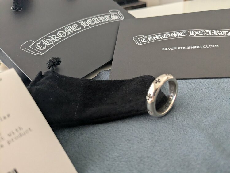 クロムハーツ、ネガティブCHプラス（金・貴金属）の商品画像 - 査定依頼日：2026年4月13日 - 最高査定価格：70,000円