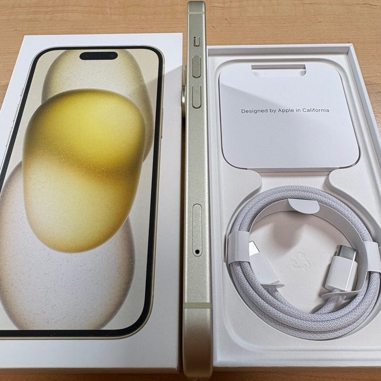 iPhone15 256GB イエロー SIMフリー（スマホ）の商品画像 - 査定依頼日：2025年7月2日 - 最高査定価格：90,000円