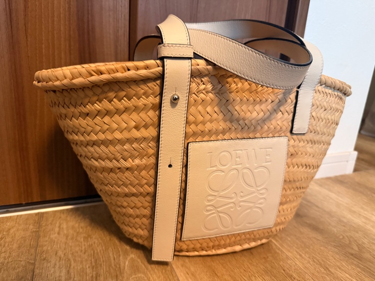 ロエベ バゲットバッグスモール（ブランドバッグ）の商品画像 - 査定依頼日：2026年9月20日 - 最高査定価格：100,000円