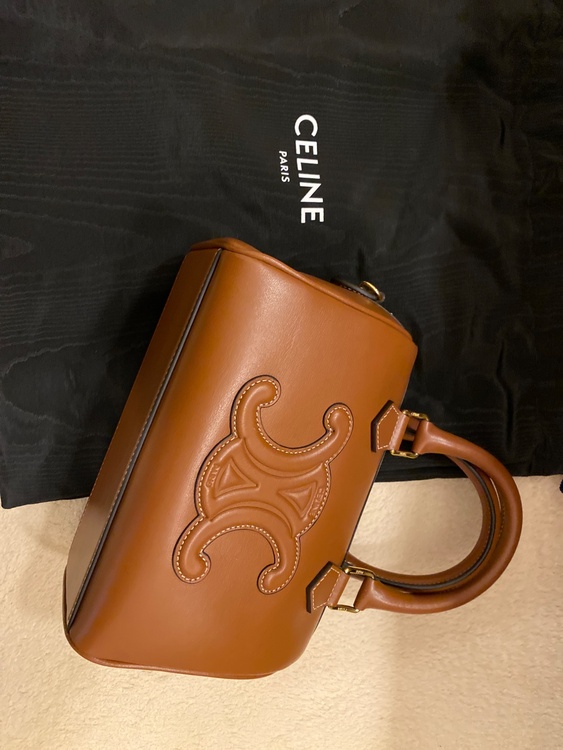 セリーヌ  （ブランドバッグ）の商品画像 - 査定依頼日：2025年12月7日 - 最高査定価格：100,000円