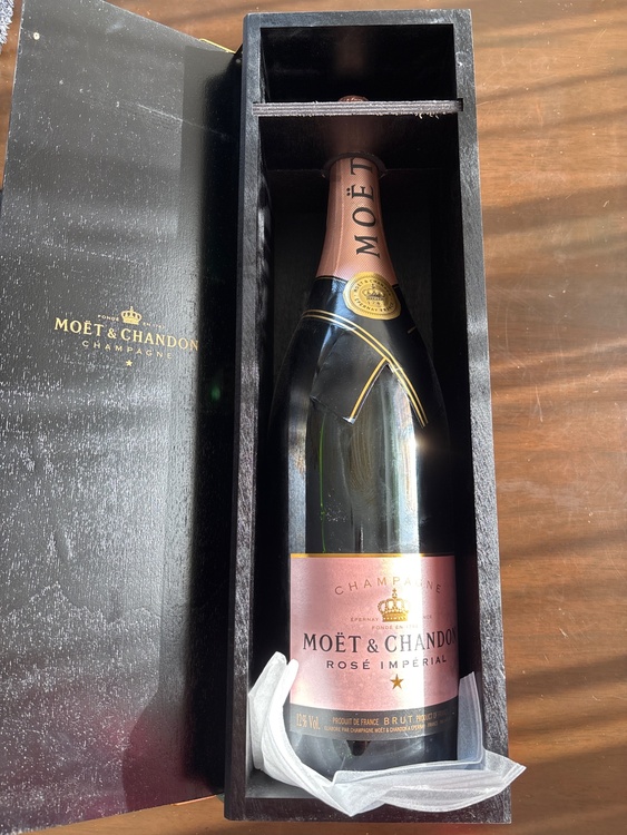 シャンパン モエ・エ・シャンドン （お酒）の商品画像 - 査定依頼日：2026年2月23日