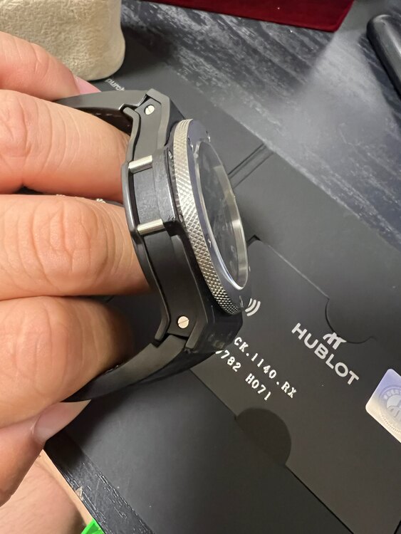 ウブロ ビックバン 301（高級時計）の商品画像 - 査定依頼日：2025年4月27日 - 最高査定価格：730,000円