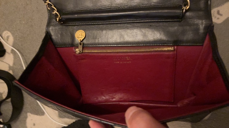 マトラッセ（ブランドバッグ）の商品画像 - 査定依頼日：2025年7月19日 - 最高査定価格：200,000円