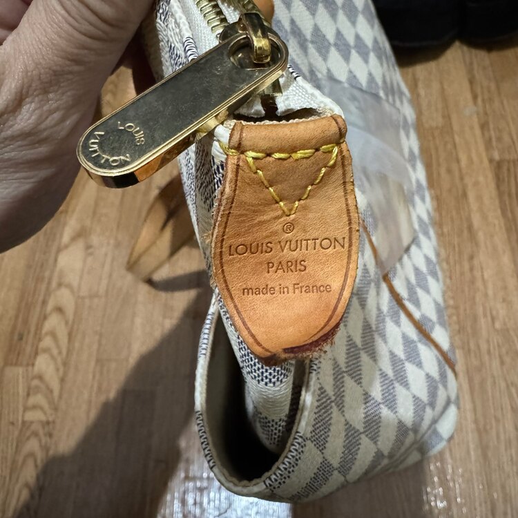 ダミエ　アズール　トータリー　PM トートバッグ（ブランドバッグ）の商品画像 - 査定依頼日：2025年5月1日 - 最高査定価格：100,000円