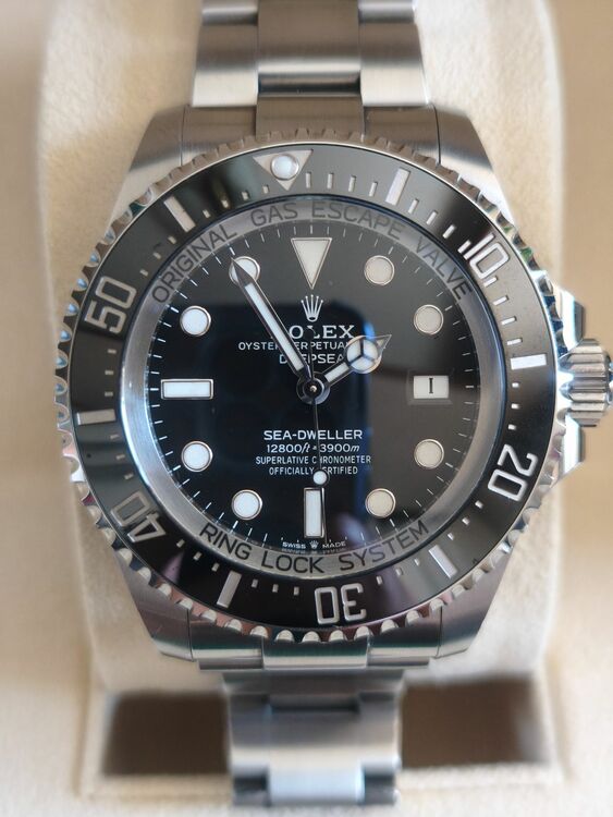 136660（高級時計）の商品画像 - 査定依頼日：2025年10月9日 - 最高査定価格：1,900,000円