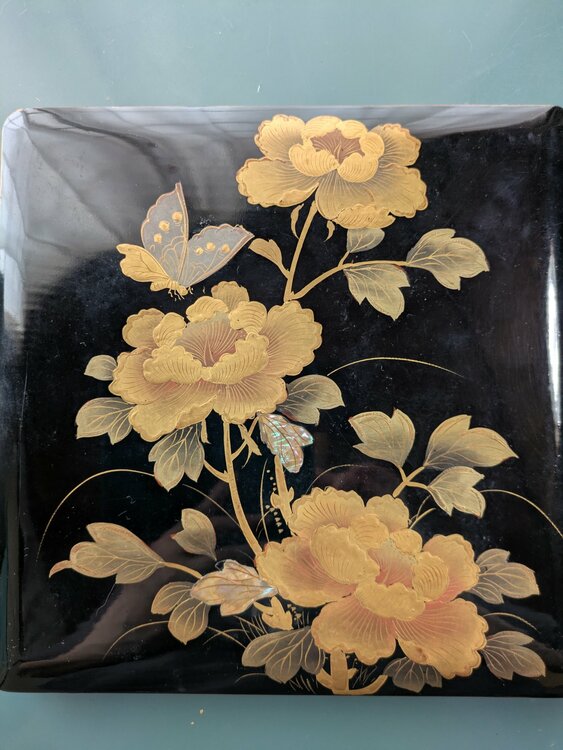 5段重箱（美術品・骨董品）の商品画像 - 査定依頼日：2026年9月25日 - 最高査定価格：3,000円