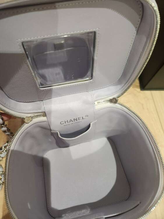 パニティバッグ(大きめ)（ブランドバッグ）の商品画像 - 査定依頼日：2024年12月23日 - 最高査定価格：350,000円