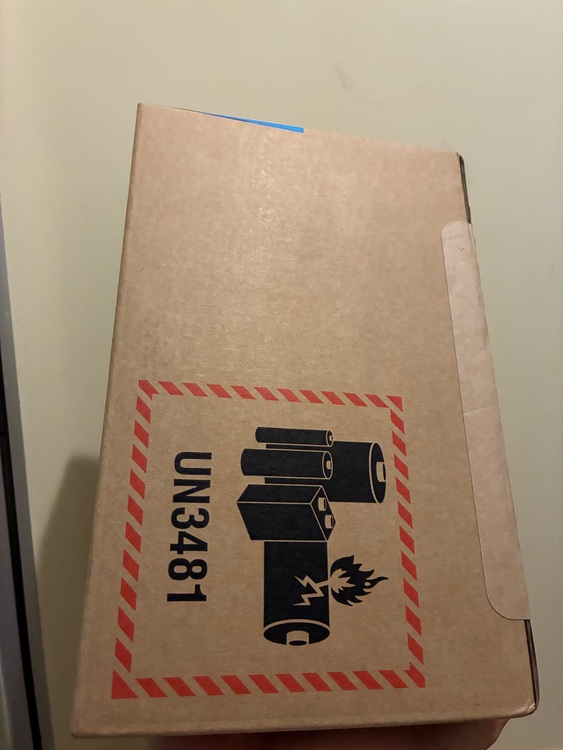 MFYC4J/A（スマホ）の商品画像 - 査定依頼日：2025年10月6日 - 最高査定価格：204,000円