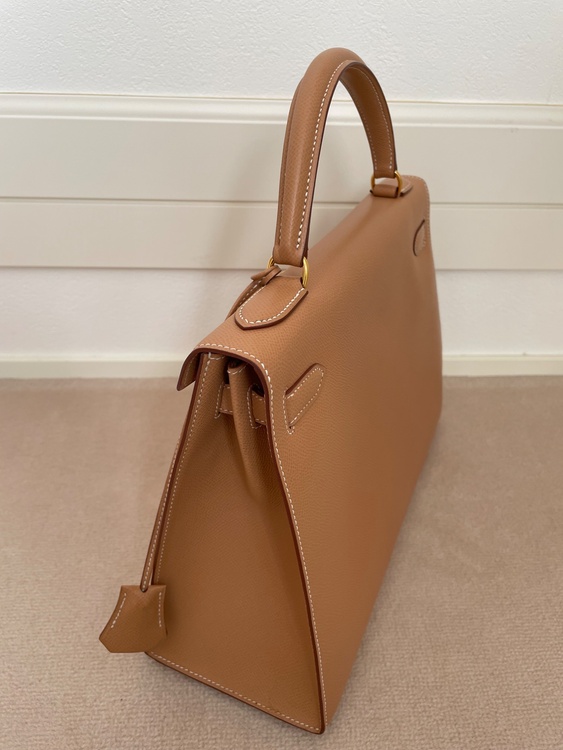 エルメス ケリー （ブランドバッグ）の商品画像 - 査定依頼日：2026年3月30日 - 最高査定価格：2,000,000円