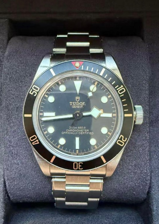 チューダー ブラックベイ 79030N（高級時計）の商品画像 - 査定依頼日：2025年7月29日 - 最高査定価格：380,000円
