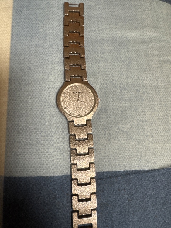 カールラガーフェルド（高級時計）の商品画像 - 査定依頼日：2026年3月8日 - 最高査定価格：6,000円