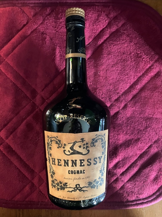 ブランデー ヘネシー （お酒）の商品画像 - 査定依頼日：2025年12月14日 - 最高査定価格：12,000円