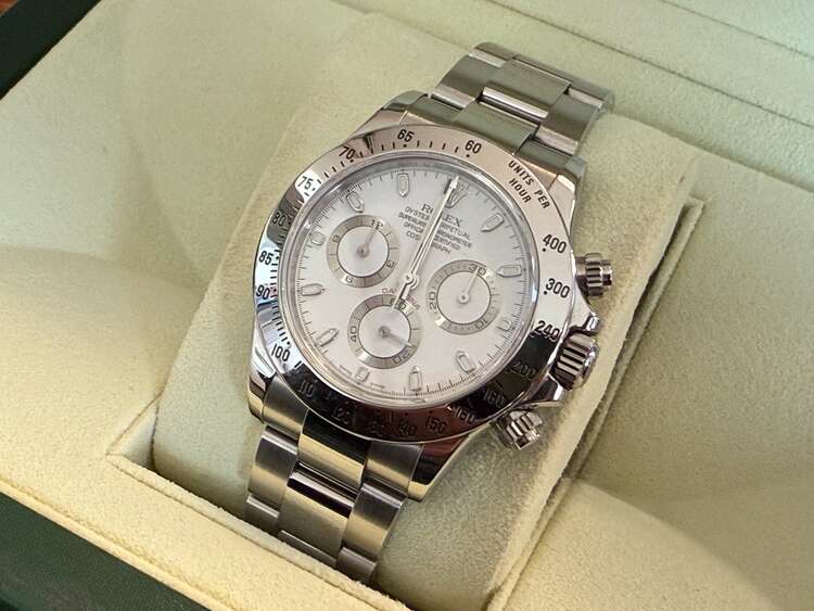 ロレックス デイトナ １１６５２０（高級時計）の商品画像 - 査定依頼日：2025年1月11日 - 最高査定価格：3,300,000円