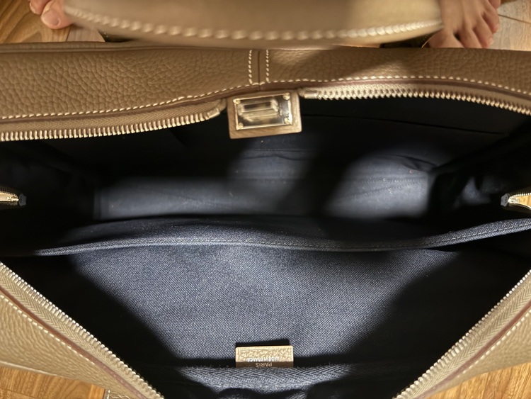 エルメス ヴィクトリア （ブランドバッグ）の商品画像 - 査定依頼日：2025年9月10日 - 最高査定価格：480,000円