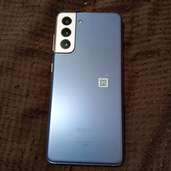 356953791999717（スマホ）の商品画像 - 査定依頼日：2023年4月7日 - 最高査定価格：12,000円