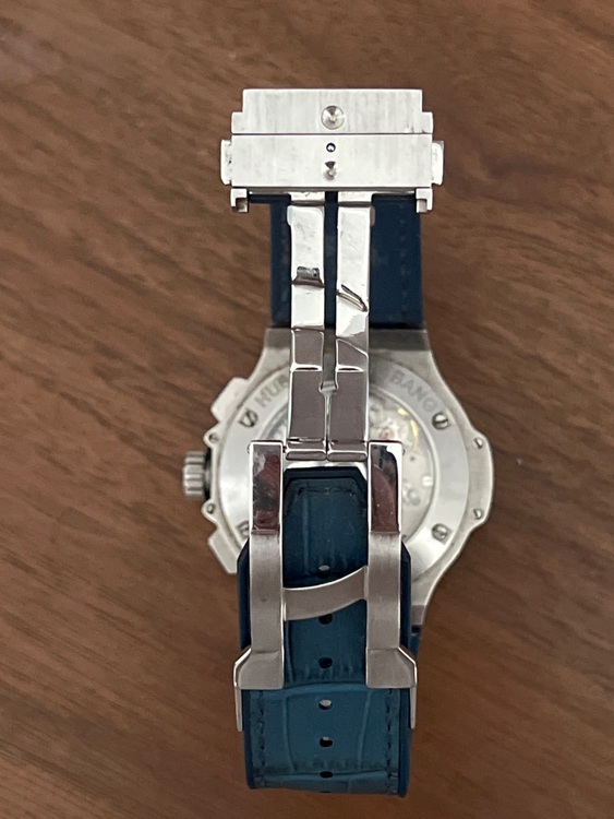 ウブロ ビックバン 301 （高級時計）の商品画像 - 査定依頼日：2025年10月6日 - 最高査定価格：750,000円