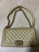 ボーイシャネル　キャビアスキン（ブランドバッグ）の商品画像 - 査定依頼日：2024年11月15日 - 最高査定価格：400,000円