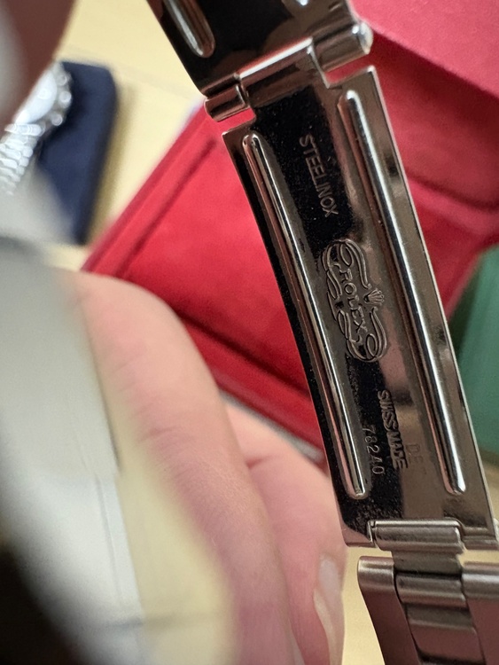 ロレックス　oyster perpetual（高級時計）の商品画像 - 査定依頼日：2026年9月21日 - 最高査定価格：1,600,000円