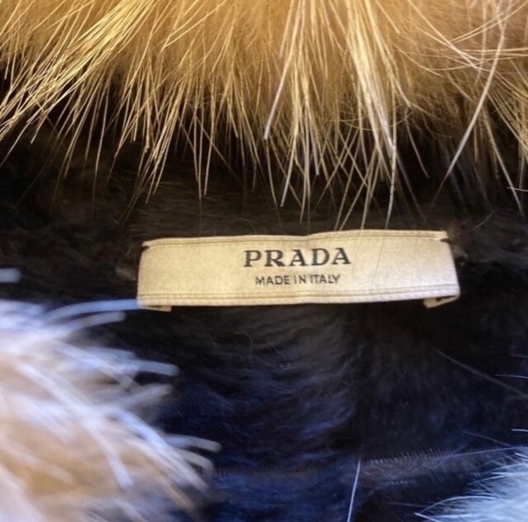 プラダ  （ブランドバッグ）の商品画像 - 査定依頼日：2025年11月10日 - 最高査定価格：100,000円