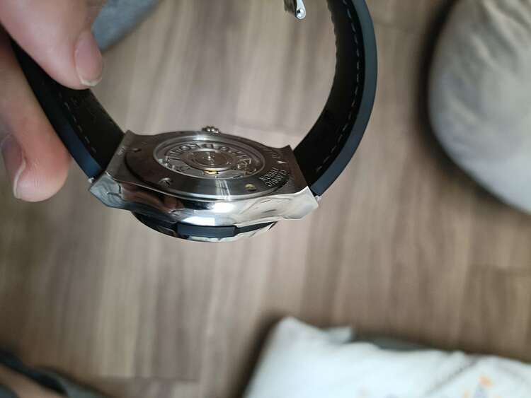 ウブロ クラシックフュージョン 7070（高級時計）の商品画像 - 査定依頼日：2025年3月16日 - 最高査定価格：750,000円