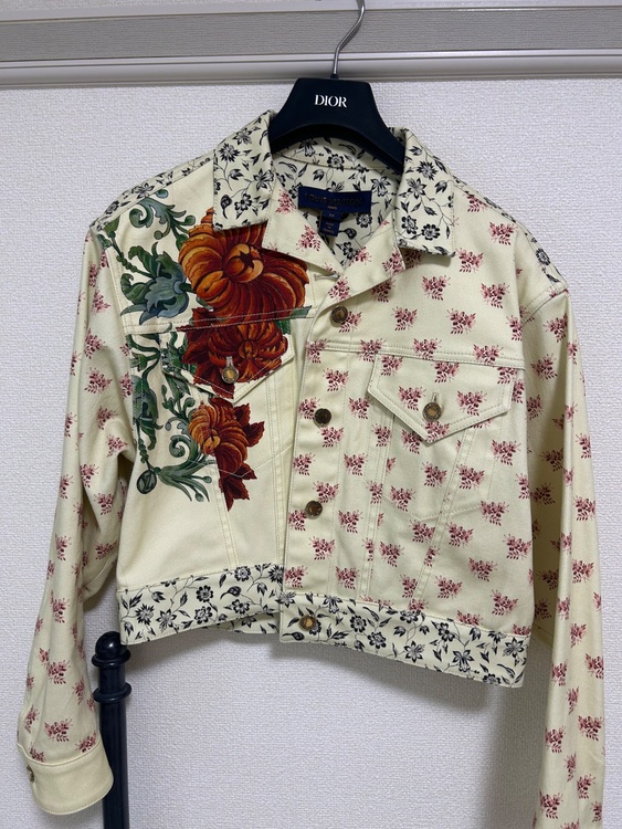 ジャケット（古着・ファッション）の商品画像 - 査定依頼日：2025年11月19日 - 最高査定価格：50,000円