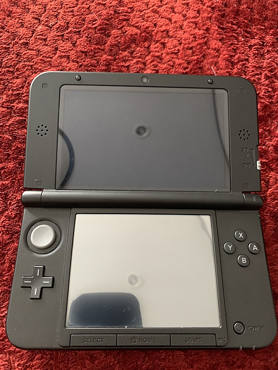 任天堂3ds LL（ゲーム機本体・ゲームソフト）の商品画像 - 査定依頼日：2020年3月17日 - 最高査定価格：4,200円