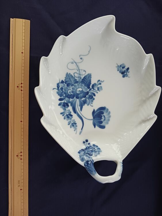 ロイヤルコペンハーゲン ブルーフラワー リーフディッシュ　2枚（食器）の商品画像 - 査定依頼日：2025年8月21日 - 最高査定価格：4,000円