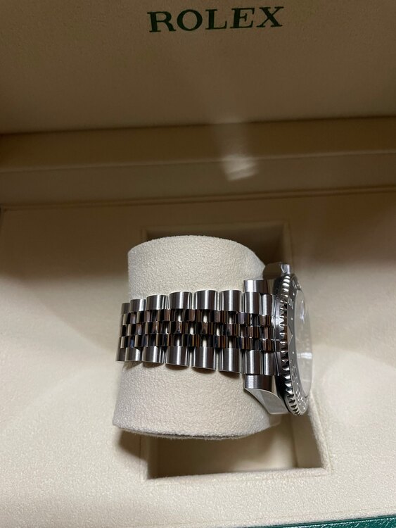 GMTマスター2（高級時計）の商品画像 - 査定依頼日：2025年1月25日 - 最高査定価格：2,800,000円