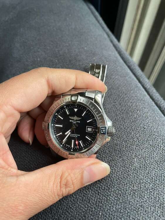 ブライトリング その他 A1731（高級時計）の商品画像 - 査定依頼日：2025年5月17日 - 最高査定価格：350,000円