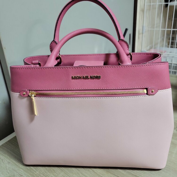 MICHEAL KORS（ブランドバッグ）の商品画像 - 査定依頼日：2026年7月26日 - 最高査定価格：1,000円