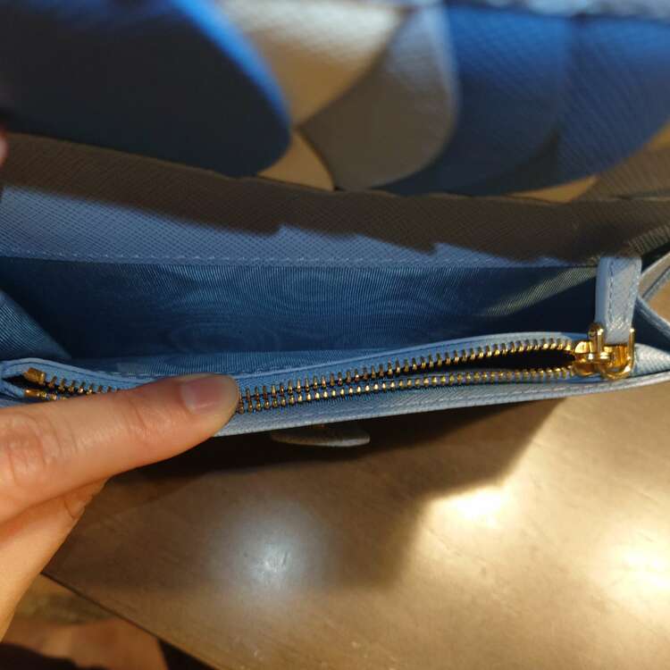 プラダ  （ブランドバッグ）の商品画像 - 査定依頼日：2025年2月24日 - 最高査定価格：23,000円