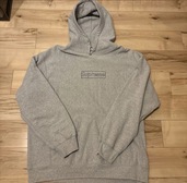 ボックスロゴ（古着・ファッション）の商品画像 - 査定依頼日：2026年2月19日 - 最高査定価格：10,000円