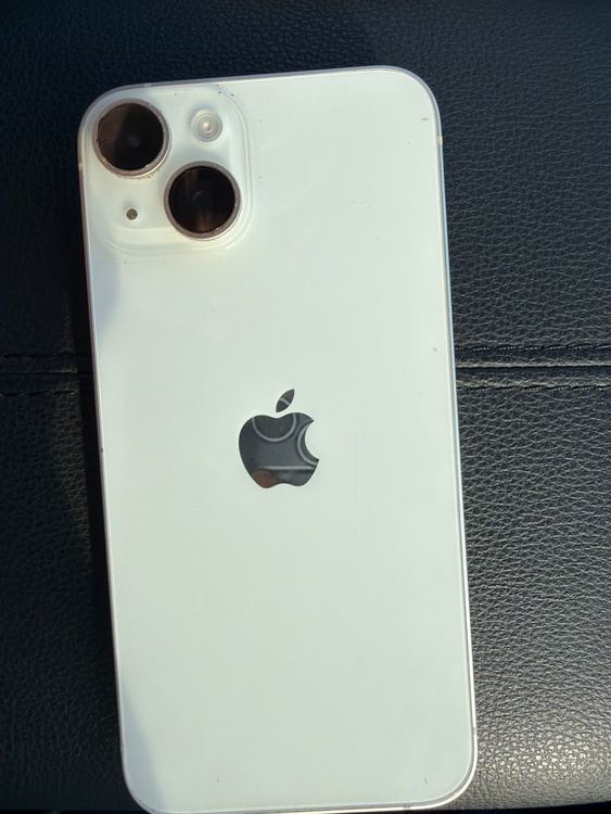 iPhone 14 128GB docomo（スマホ）の商品画像 - 査定依頼日：2026年4月27日 - 最高査定価格：40,000円