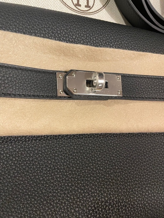 ケリーメッセンジャー（ブランドバッグ）の商品画像 - 査定依頼日：2025年11月30日 - 最高査定価格：1,700,000円