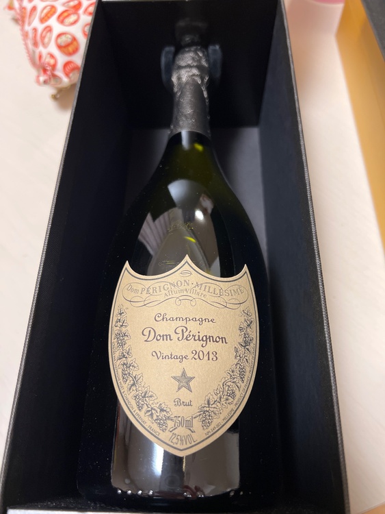シャンパン ドン・ペリニヨン（お酒）の商品画像 - 査定依頼日：2026年10月16日 - 最高査定価格：22,000円