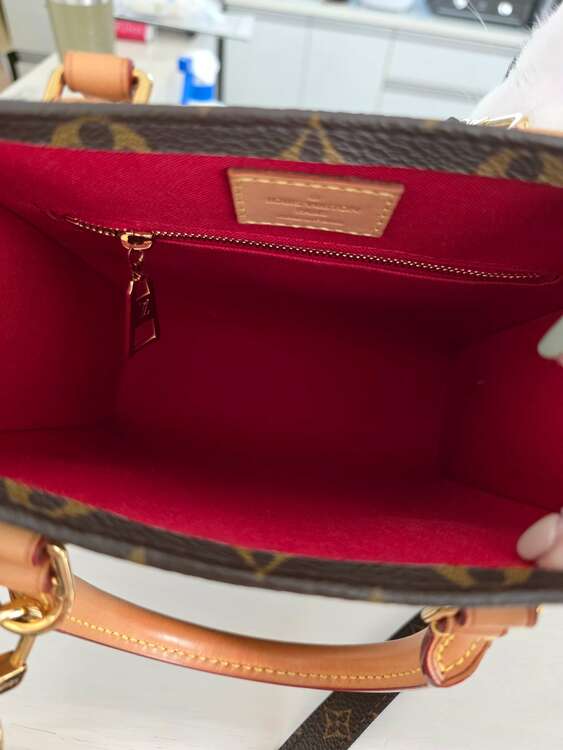 ルイヴィトン モノグラム （ブランドバッグ）の商品画像 - 査定依頼日：2025年2月28日 - 最高査定価格：200,000円