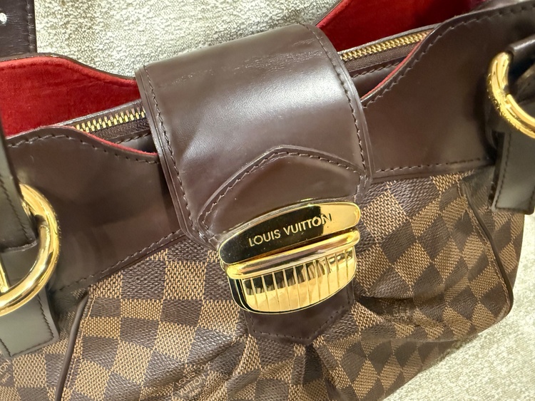 システィナ（ブランドバッグ）の商品画像 - 査定依頼日：2026年4月16日 - 最高査定価格：120,000円