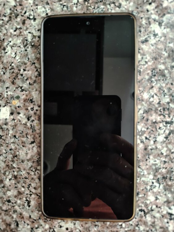 AQUOS sense6 楽天モバイル （スマホ）の商品画像 - 査定依頼日：2026年3月8日 - 最高査定価格：5,000円