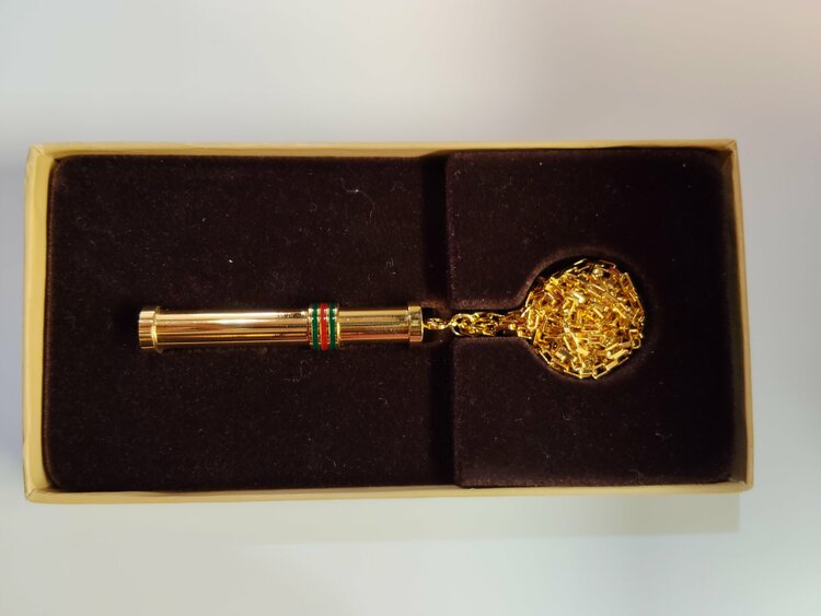 GUCCI　パフュームボトルチェーン（ブランド財布・小物）の商品画像 - 査定依頼日：2026年2月2日 - 最高査定価格：4,000円