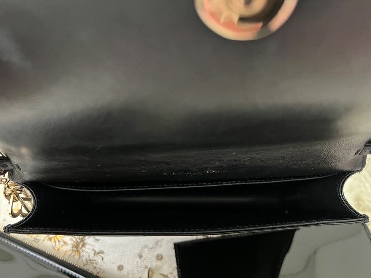 Lady Dior ポーチ（ブランド財布・小物）の商品画像 - 査定依頼日：2025年10月31日 - 最高査定価格：100,000円