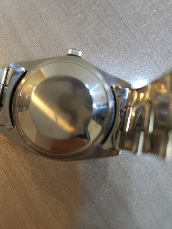 RolexオイスターパーペチュアルデイトRef.1500（高級時計）の商品画像 - 査定依頼日：2025年6月11日 - 最高査定価格：400,000円