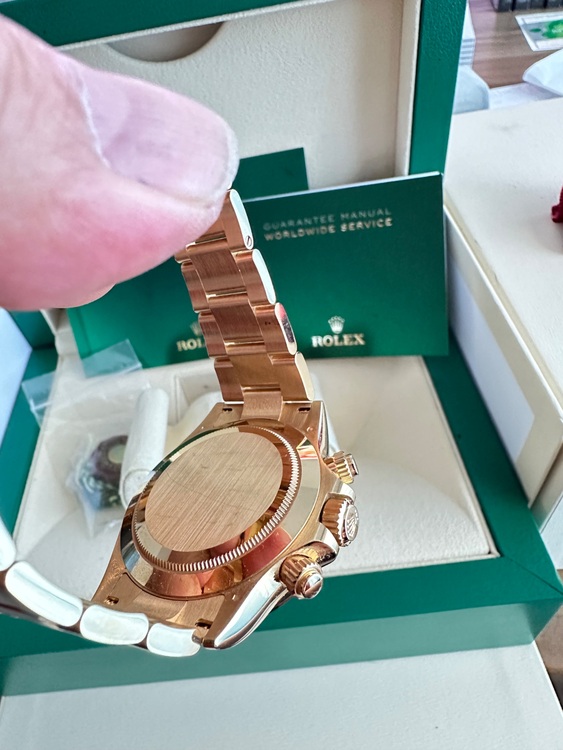 写真に記載（高級時計）の商品画像 - 査定依頼日：2025年7月26日 - 最高査定価格：7,050,000円