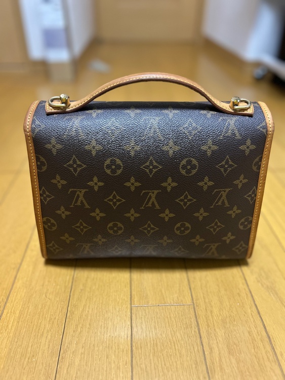 ルイヴィトン モノグラム（ブランドバッグ）の商品画像 - 査定依頼日：2026年10月10日 - 最高査定価格：120,000円