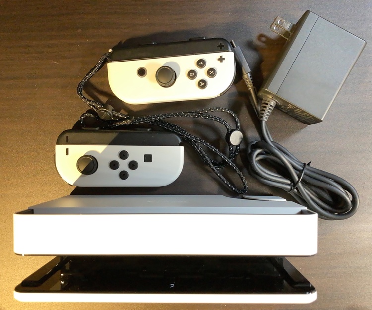 Nintendo Switch 有機ELモデル（ゲーム機本体・ゲームソフト）の商品画像 - 査定依頼日：2026年1月17日 - 最高査定価格：15,500円