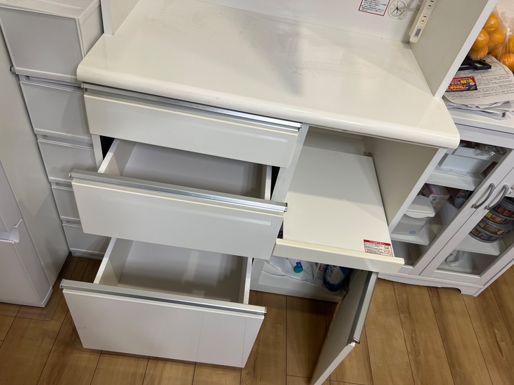 ニトリ　食器棚（家具・寝具）の商品画像 - 査定依頼日：2025年11月2日 - 最高査定価格：2,000円